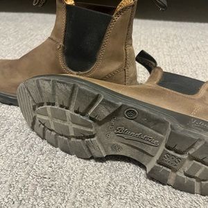 Blundstones